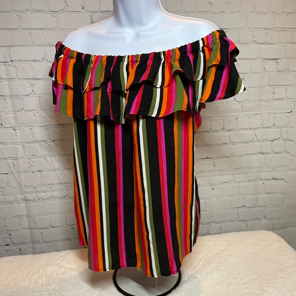 Riley & Rae - Picture 1 of 5